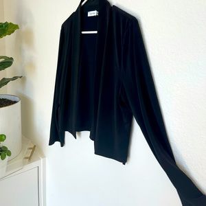 NWT Calvin Klein Modern Shrug